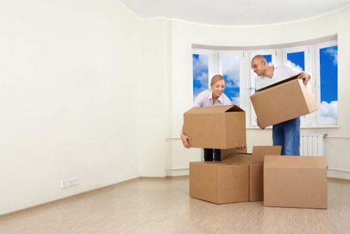 Moving van service in Kingston for local home relocations