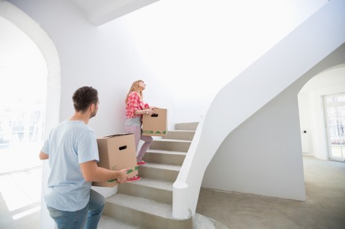 House and flat moving service with careful van loading